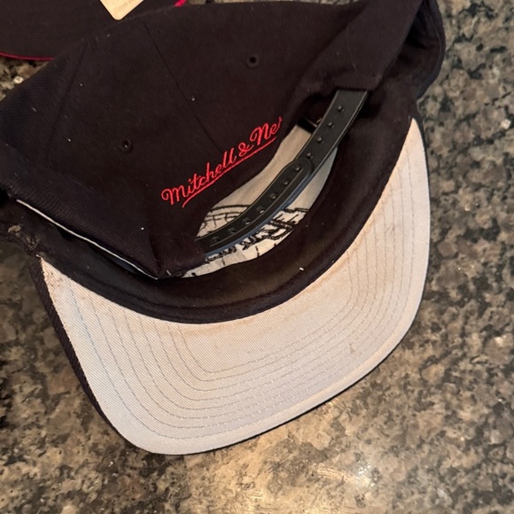 Assorted Sports Team Baseball Caps SnapBack Mitchell & Ness some NWT - Picture 6 of 14